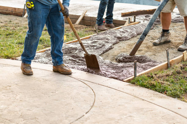 Best Concrete Driveway Installation  in Cerro Gordo, IL